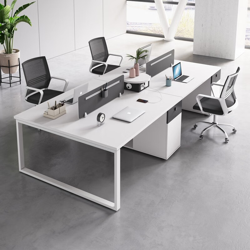 Office Furniture Manufacturers - โต๊ะทำงานพนักงานสี่คน แบบเดี่ยว พร้อมฉากกั้นสีขาว ดีไซน์หรูหราเบาๆ สำหรับงานการเงิน ผู้ผลิตขายส่ง
