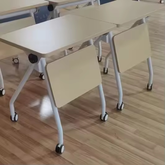 โต๊ะฝึกอบรมแบบพับได้สไตล์โมเดิ - Office Furniture Wholesale บทวิจารณ์และราคา